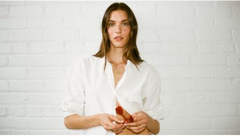 Charlotte Cardin prend sa revanche dans "Tant pis pour elle"