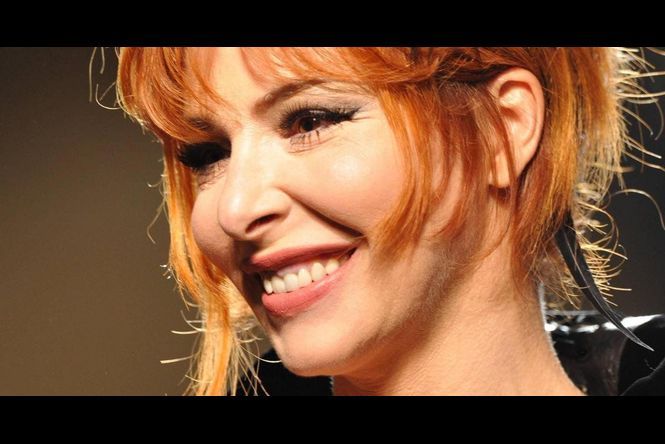Mylene Farmer Votez Pour Votre Chanson Preferee